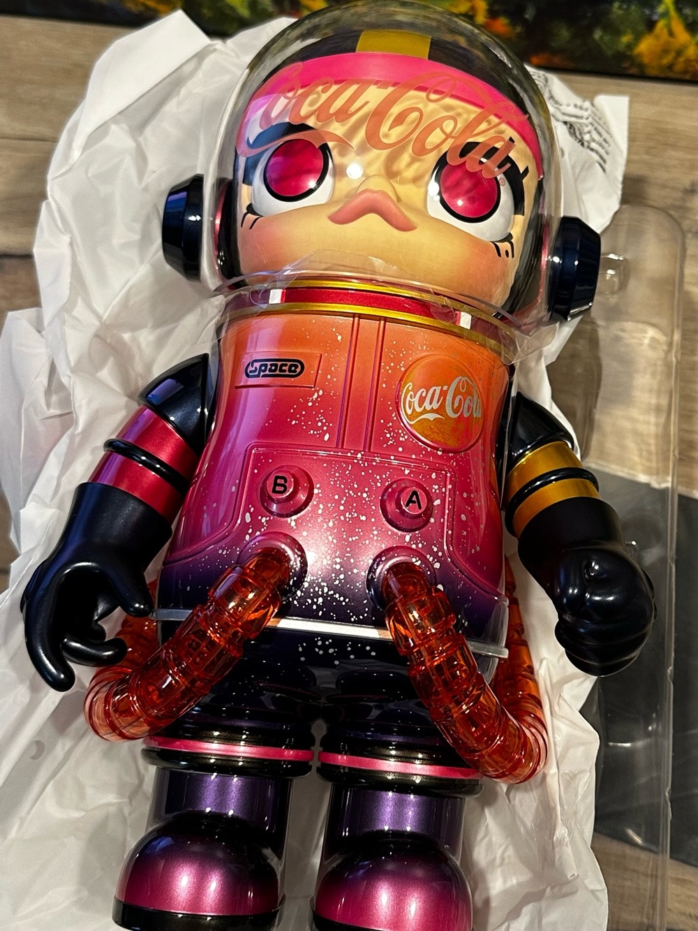MEGA SPACE MOLLY 400% COCA-COLA VERSION 1 (V1 ) COLLECTIBLE - Picture 6 of 15